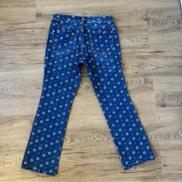 Anthropologie Pilcro Embroidered Ankle Bootcut Jeans - Picture 4 of 5